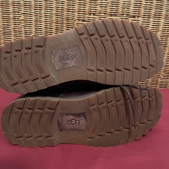 Men’s Ugg boots - Picture 6 of 7